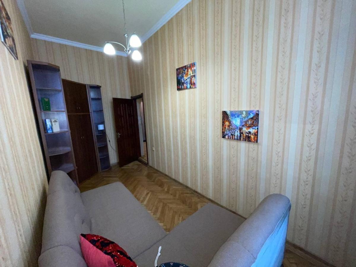 White Rooms On City Center Lviv Exterior photo
