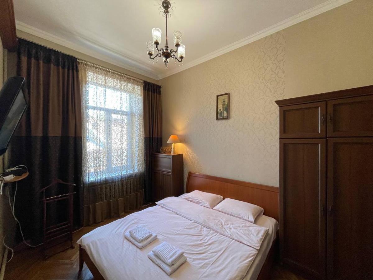 White Rooms On City Center Lviv Exterior photo