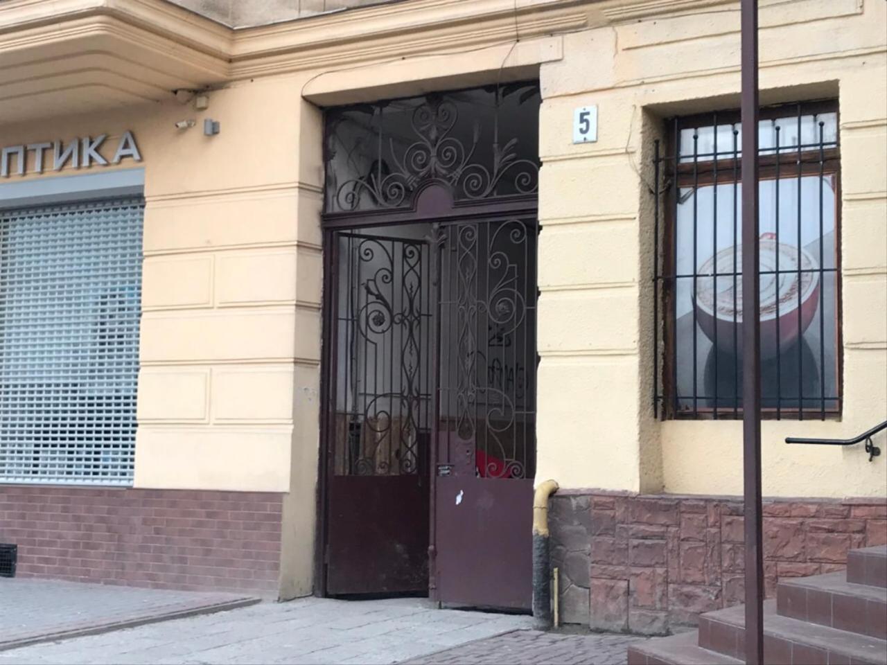 White Rooms On City Center Lviv Exterior photo